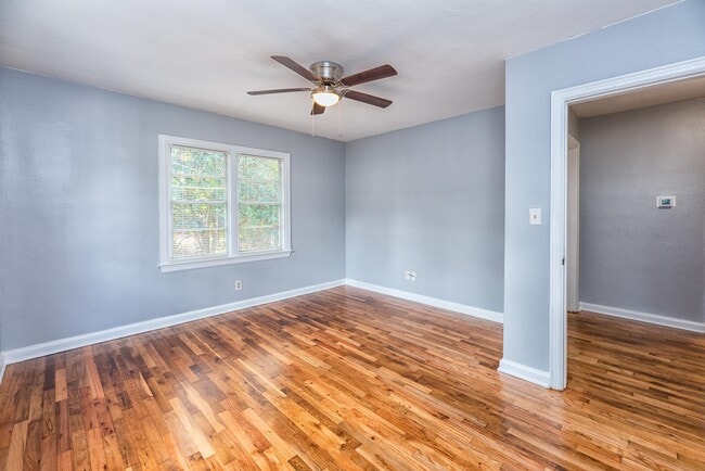 Building Photo - 2058 Thomasville Rd