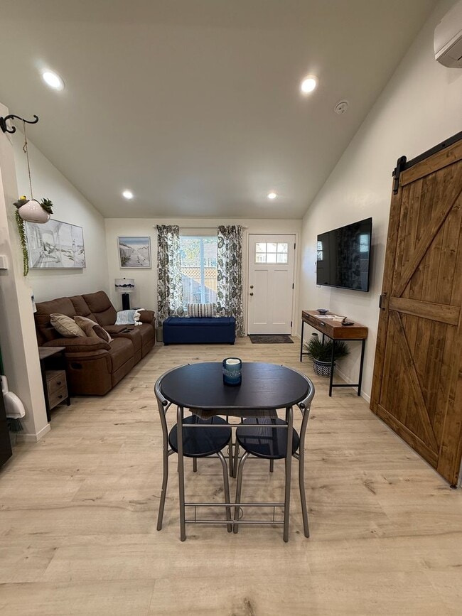 Building Photo - Newer Beautifully Furnished Single Story ADU Includes All Basic Utilities and WiFI
