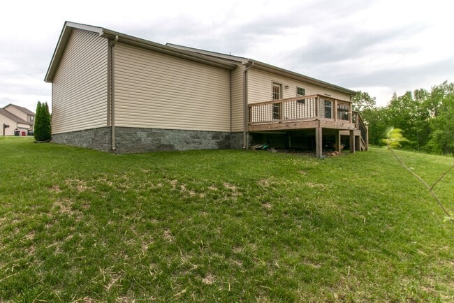 Building Photo - 115 Grassmire Dr