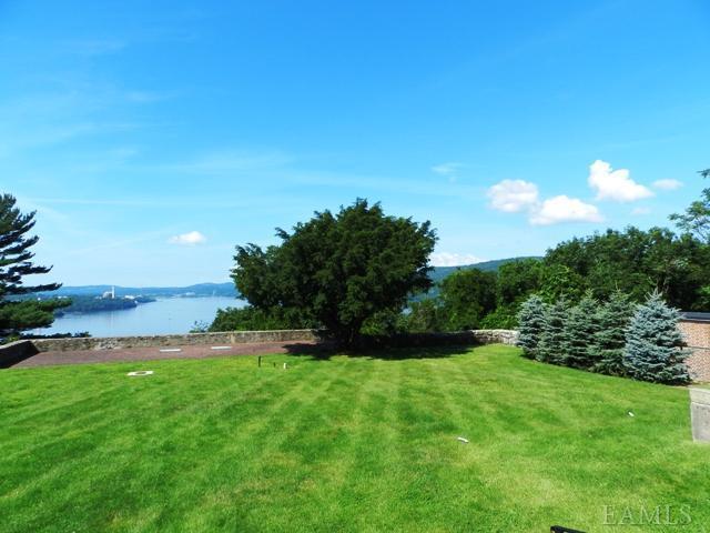 Building Photo - 316 Chateau Rive