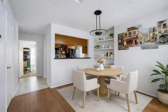 Building Photo - 2110 Rio Grande St