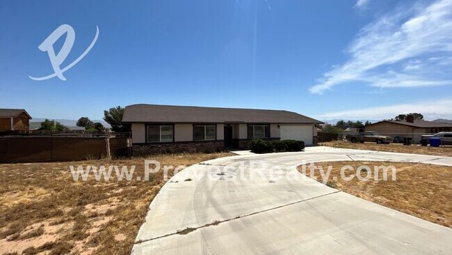 Building Photo - 3 Bed, 2 Bath Apple Valley Home!!!