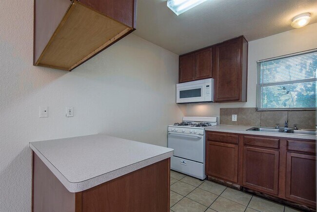 Building Photo - 6810 Westover St