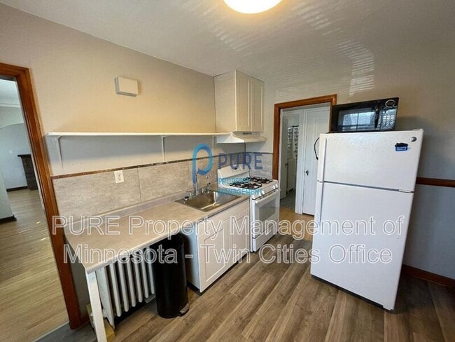 Building Photo - 4729 Chicago Ave