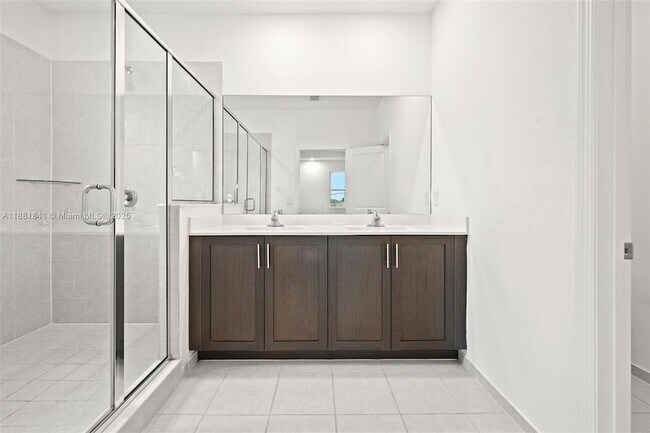 Building Photo - 13535 SW 184th Ter