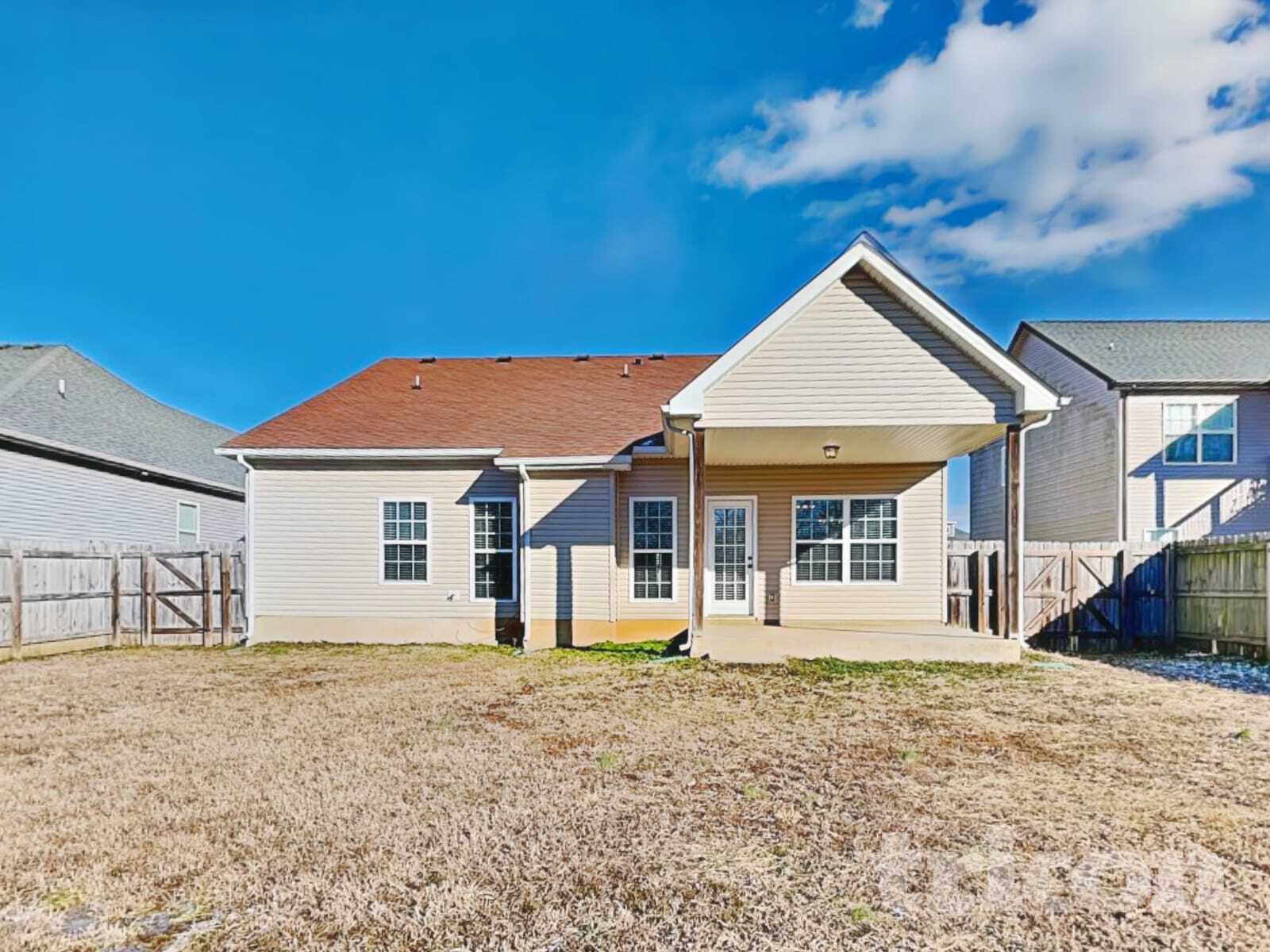 Building Photo - 1862 Camelot Dr