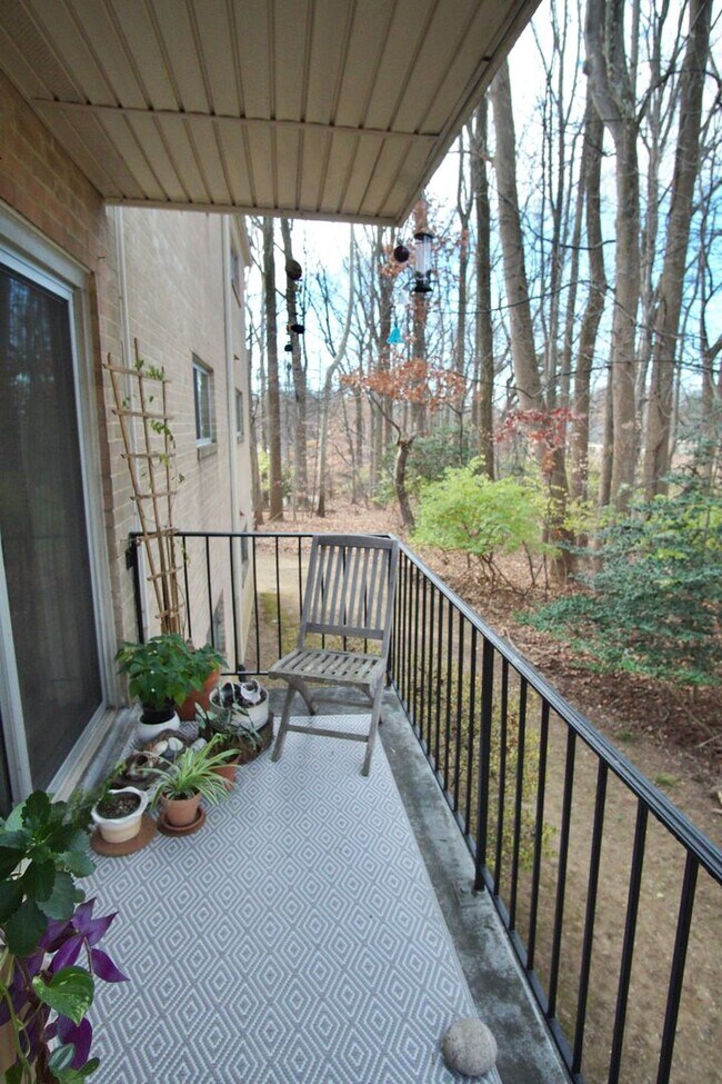 Building Photo - Stunning 2-Bed, 2-Bath Condo in Award-Winning Parkside Community!