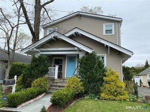 Building Photo - 5 Oakland Ter