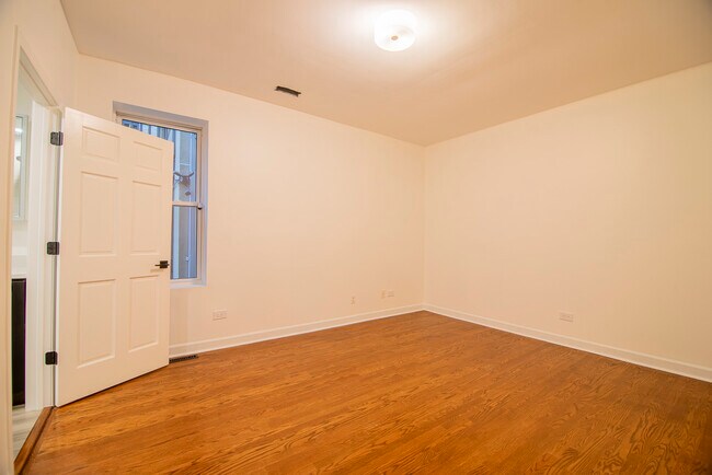 Building Photo - 2221 W Charleston St