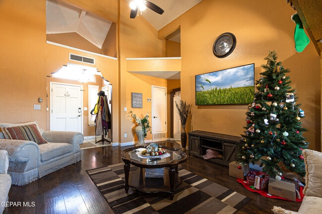 Building Photo - 1123 Night Hawk Dr