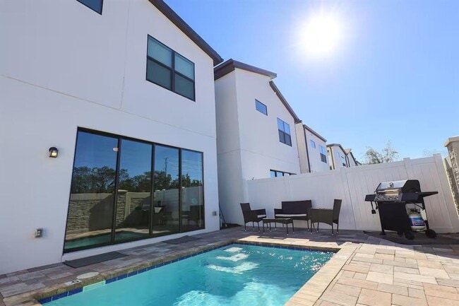 Building Photo - 216 Villa Domani Ct