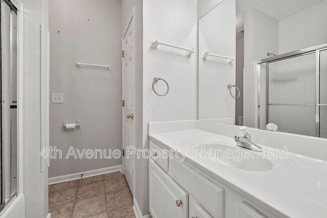 Building Photo - 3824 Heritage Crest Pkwy