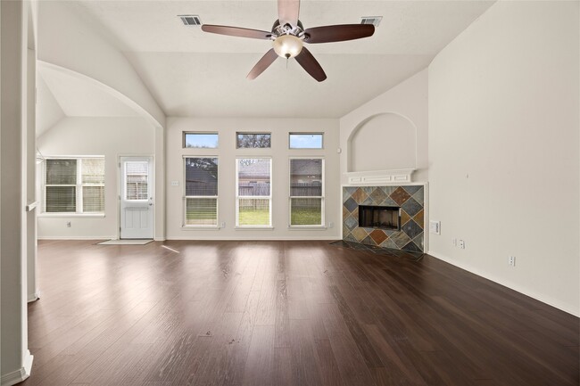 Building Photo - 4823 Lake Daniel Ct