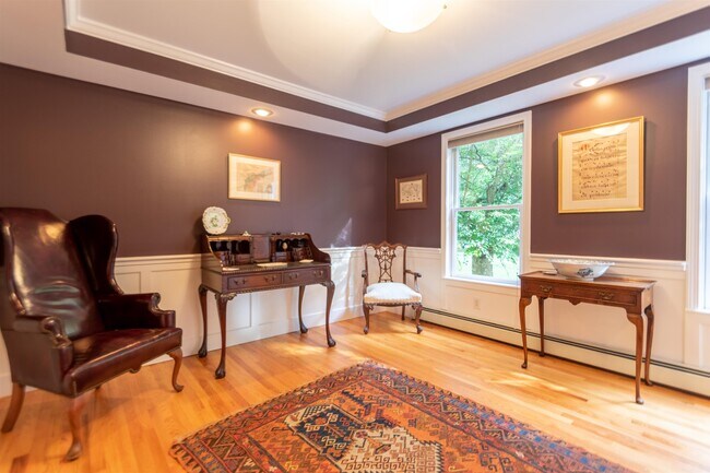 Building Photo - 12 Morningstar Dr