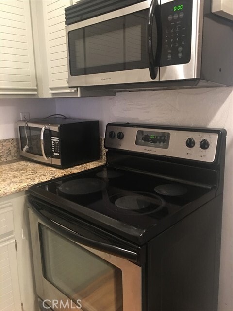 Building Photo - 13096 Le Parc Blvd