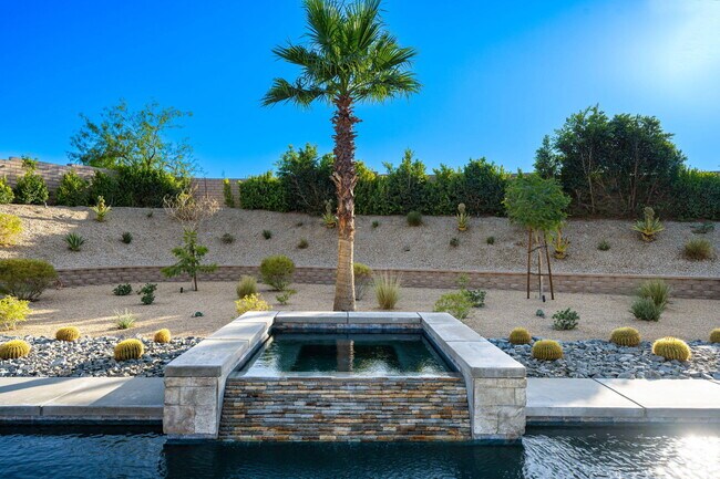 Building Photo - 74425 Zeppelin Dr