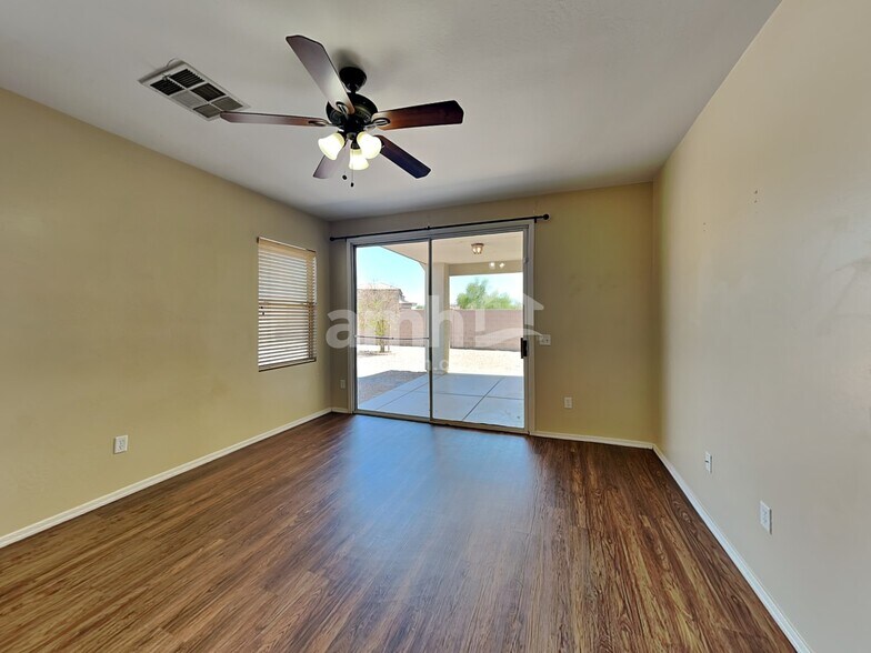 Building Photo - 1805 S 119th Dr