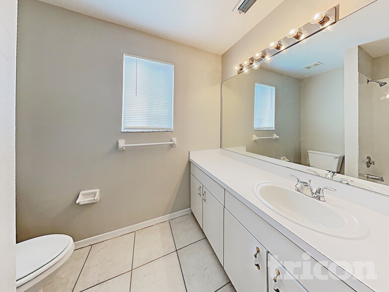 Building Photo - 1446 Firewheel Dr