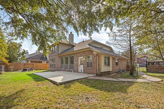 Building Photo - 11130 Camino Oaks Dr