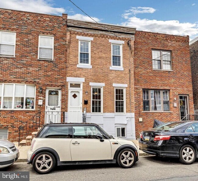 Building Photo - 3170 Almond St