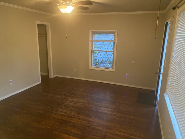 Building Photo - North Tulsa Home