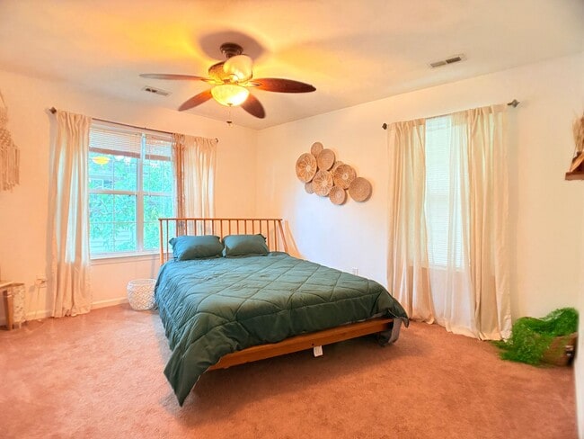 Building Photo - 409 Belmont Cir