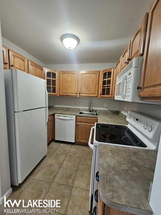 Building Photo - 29821 Cathy Ln