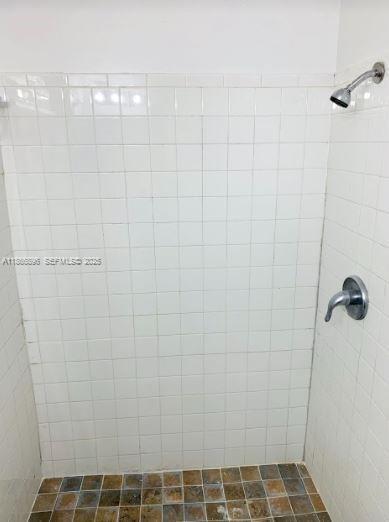 Building Photo - 774 NE 86th St