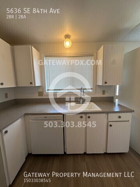 Building Photo - 5636 SE 84th Ave
