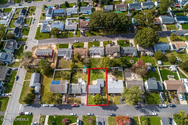 Building Photo - 1331 Sunset Ave