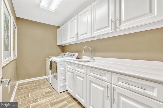 Building Photo - 21491 Willow Breeze Sq