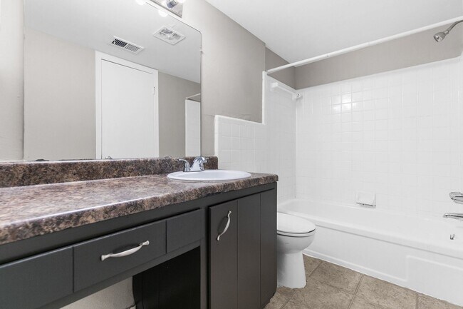 Building Photo - South Hill - Five Points