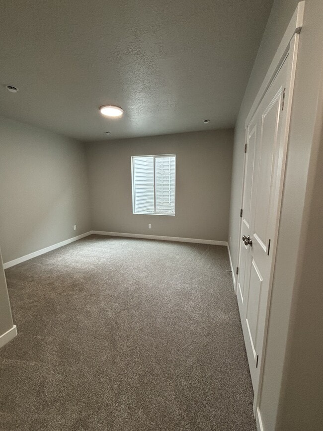 Building Photo - 5375 N Sulley Way