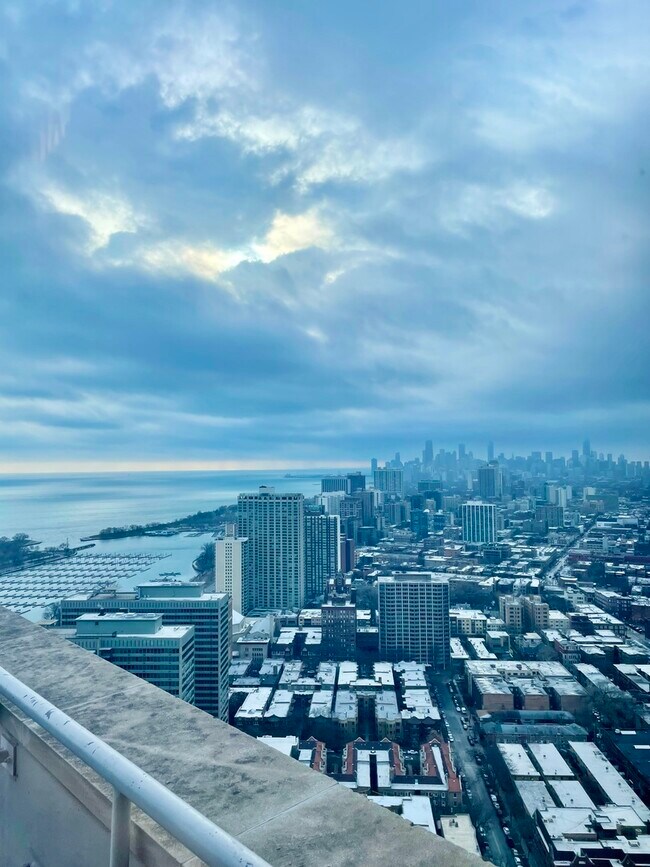 Building Photo - 3660 N Lake Shore Dr
