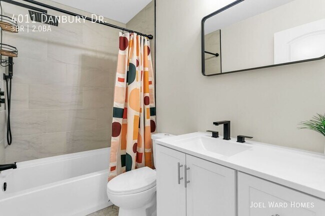 Building Photo - 4011 Danbury Dr