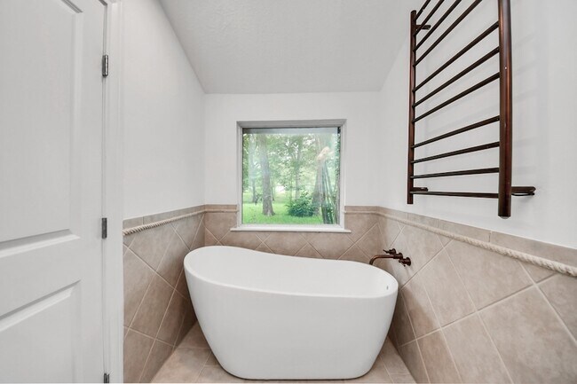 Building Photo - 4126 Pecan Bend Dr