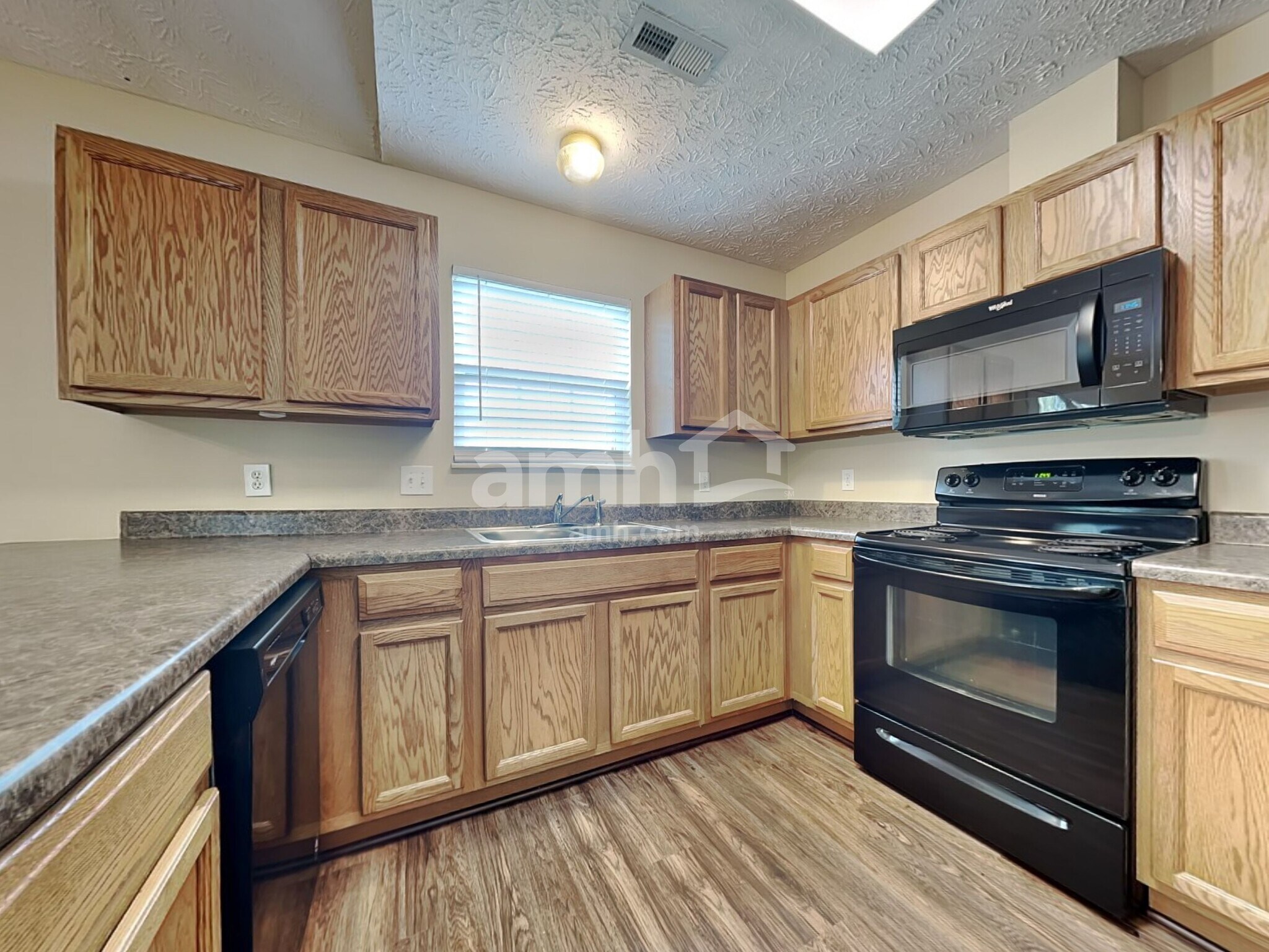 Building Photo - 1117 Long Meadow Dr