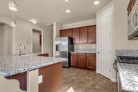 Building Photo - Golden Valley One Story - No pets permitted