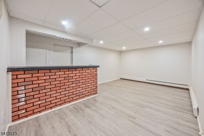 Building Photo - 252 Knickerbocker Rd