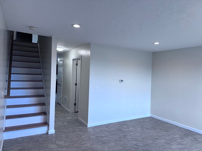 Building Photo - 9 Columbia St