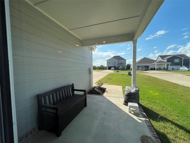 Building Photo - 3336 Meriwether Dr