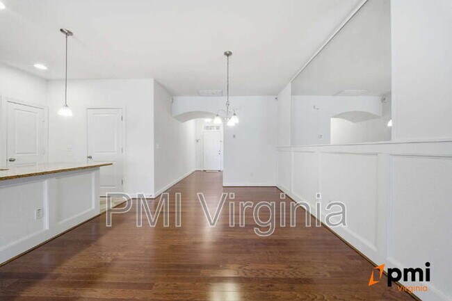 Building Photo - 4304 Cattail Ln