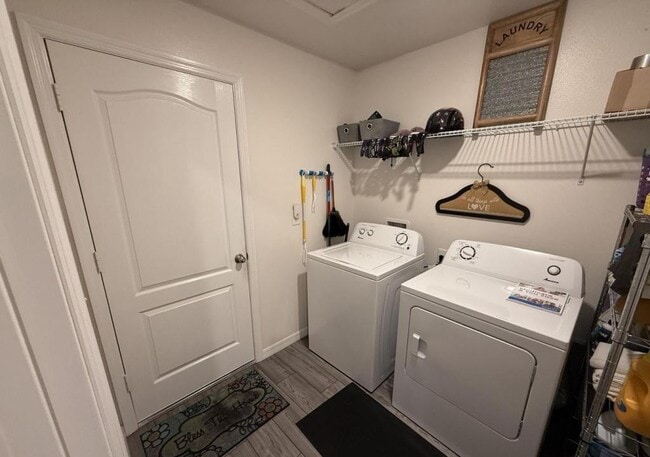 Building Photo - 9725 Southern Charm Cir