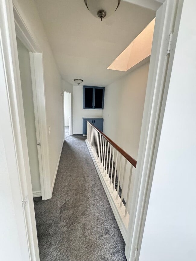 Building Photo - Welcome home to this charming and cozy corner-unit condo in the heart of Rancho Cucamonga!