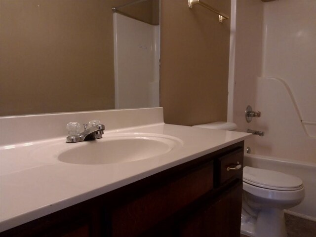 Building Photo - 2235 Rosecran Cir