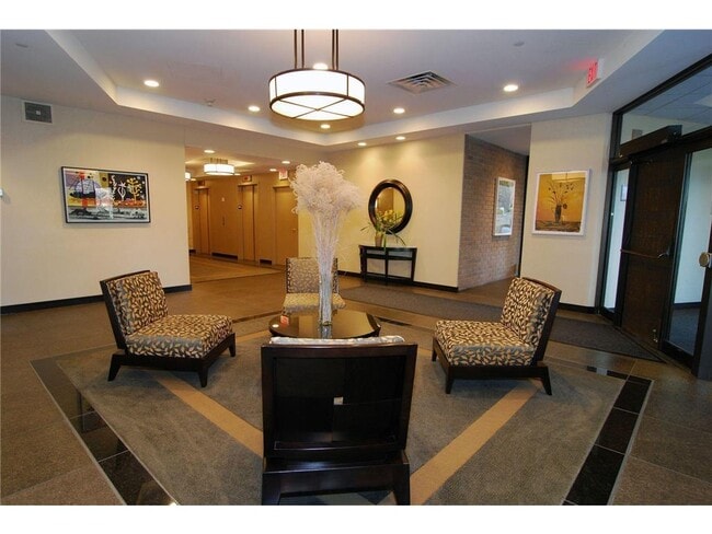 Building Photo - 2950 Dean Pkwy