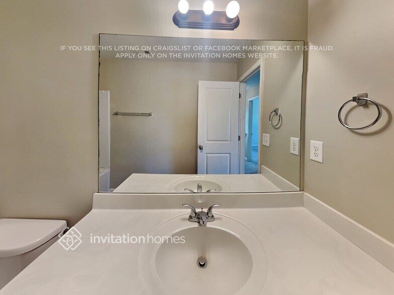 Building Photo - 4260 Henry Ridge Ct