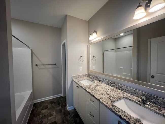 Building Photo - 4017 Pensacola Way