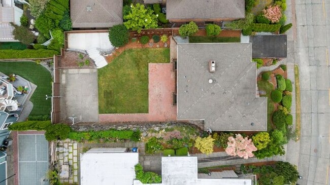 Building Photo - Gorgeous West Seattle Mid-Century Modern w...