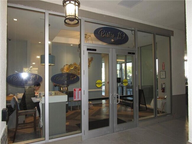 Building Photo - 1601 Abaco Dr